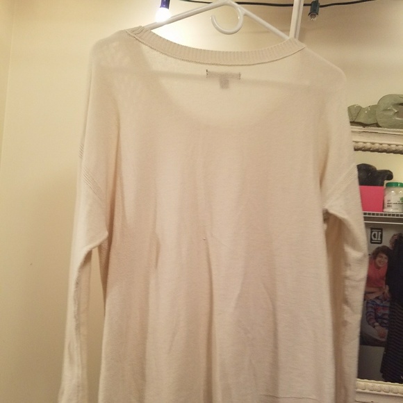 Cream AEO Sweater - Picture 2 of 3